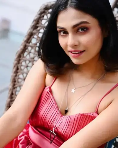 Call Girls Service in Illambazar